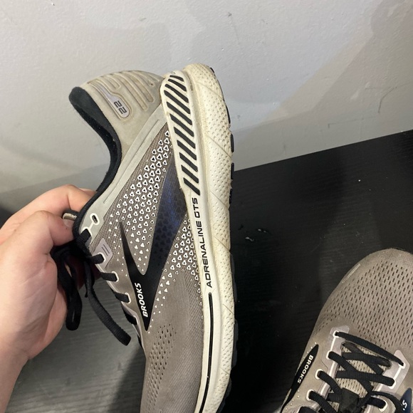 Brooks Adrenaline GTS 22 Sneakers Size 12 2E Men’s Wide Used Gray Black - Picture 7 of 12